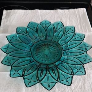 RARE Teal Petal Pattern 11 In Plate